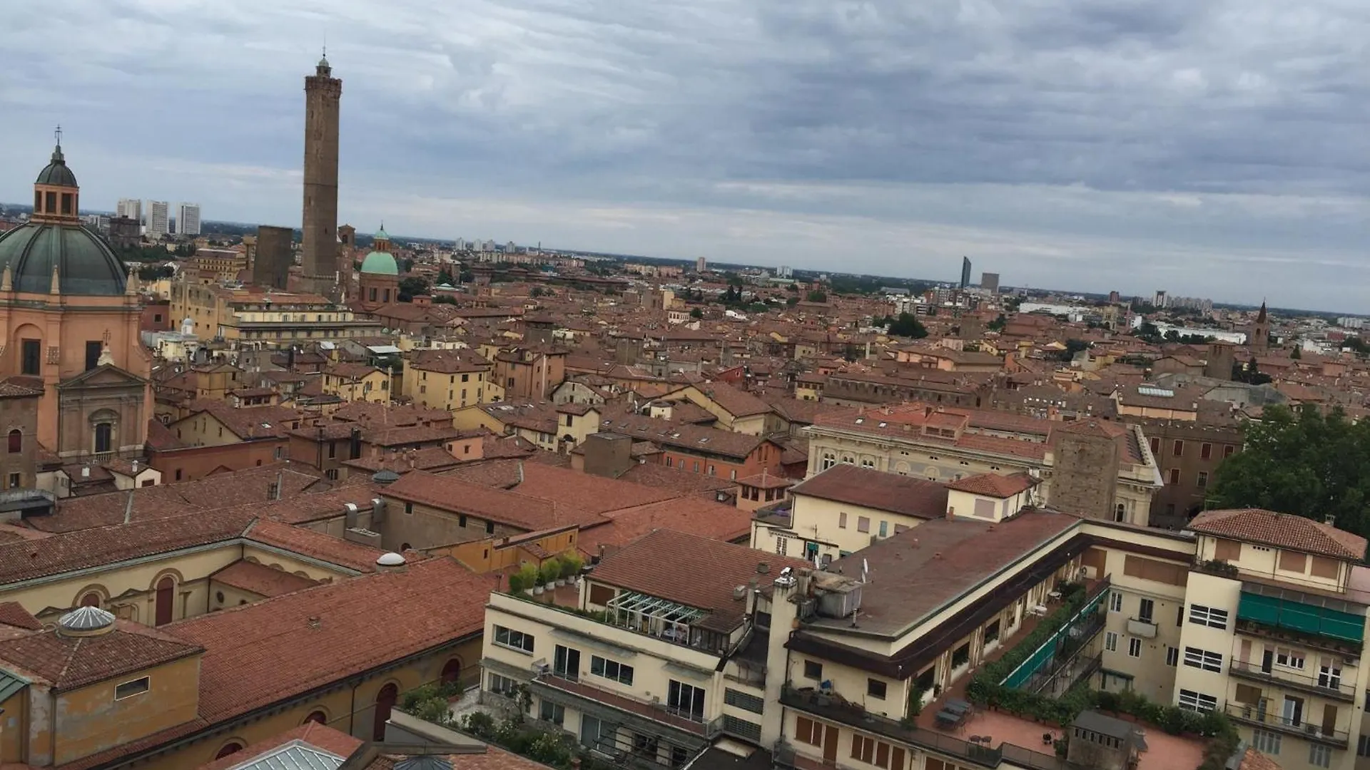 Appartamento Attic In Historical Center Bologna 0*,