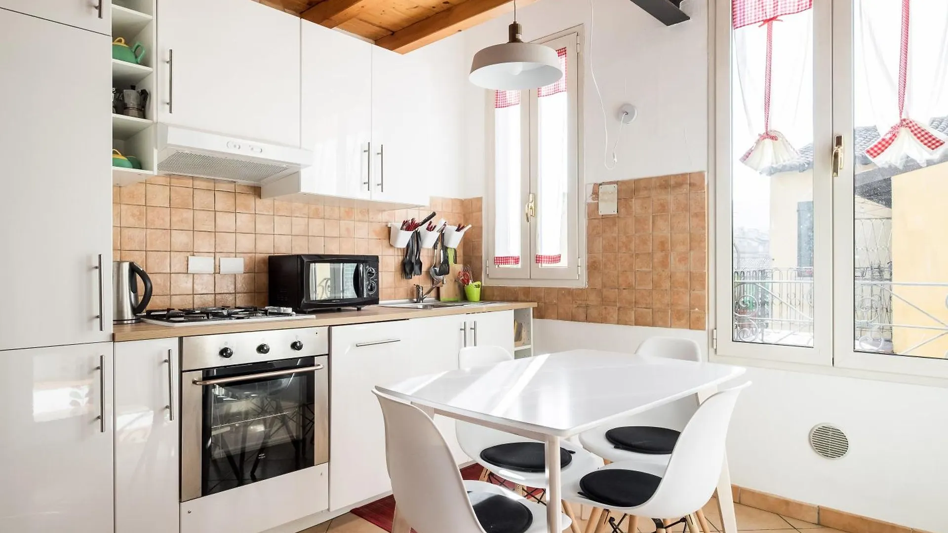 Attic In Historical Center Bologna Apartment 0*,  Italy