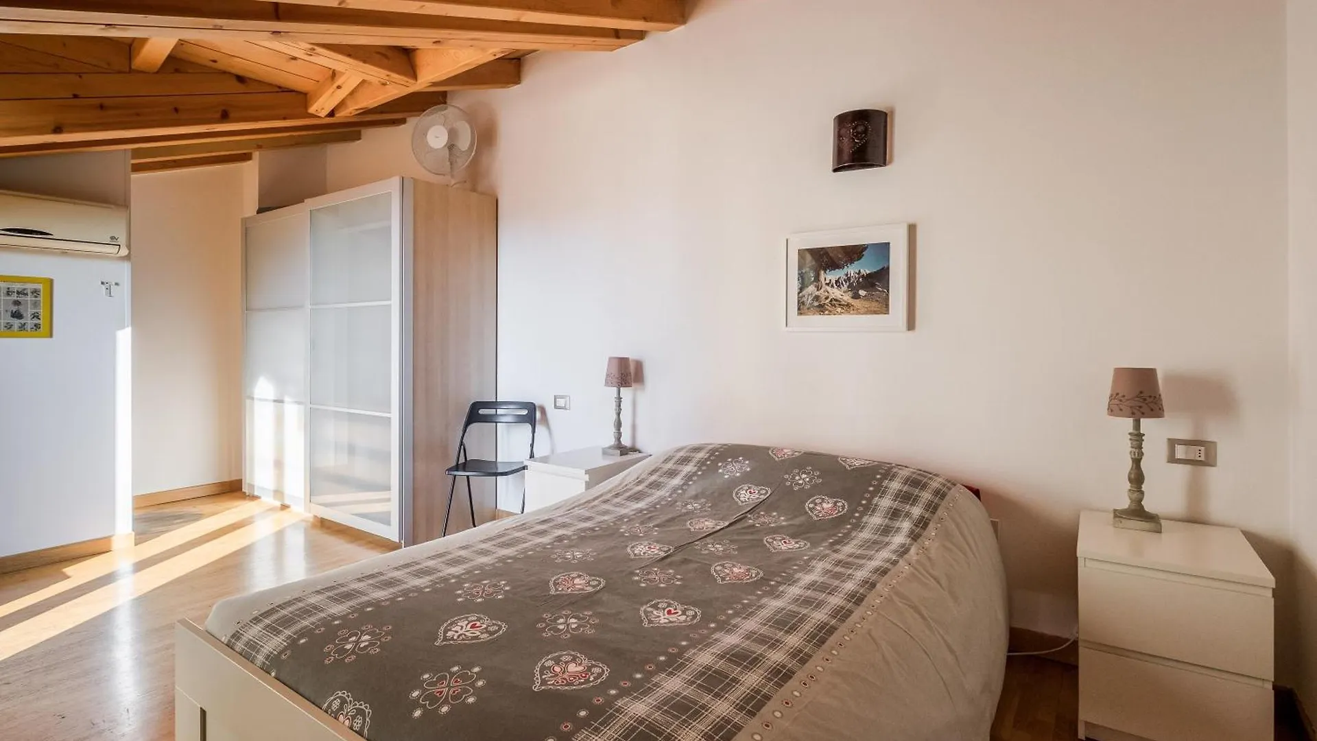 Attic In Historical Center Bologna Apartment