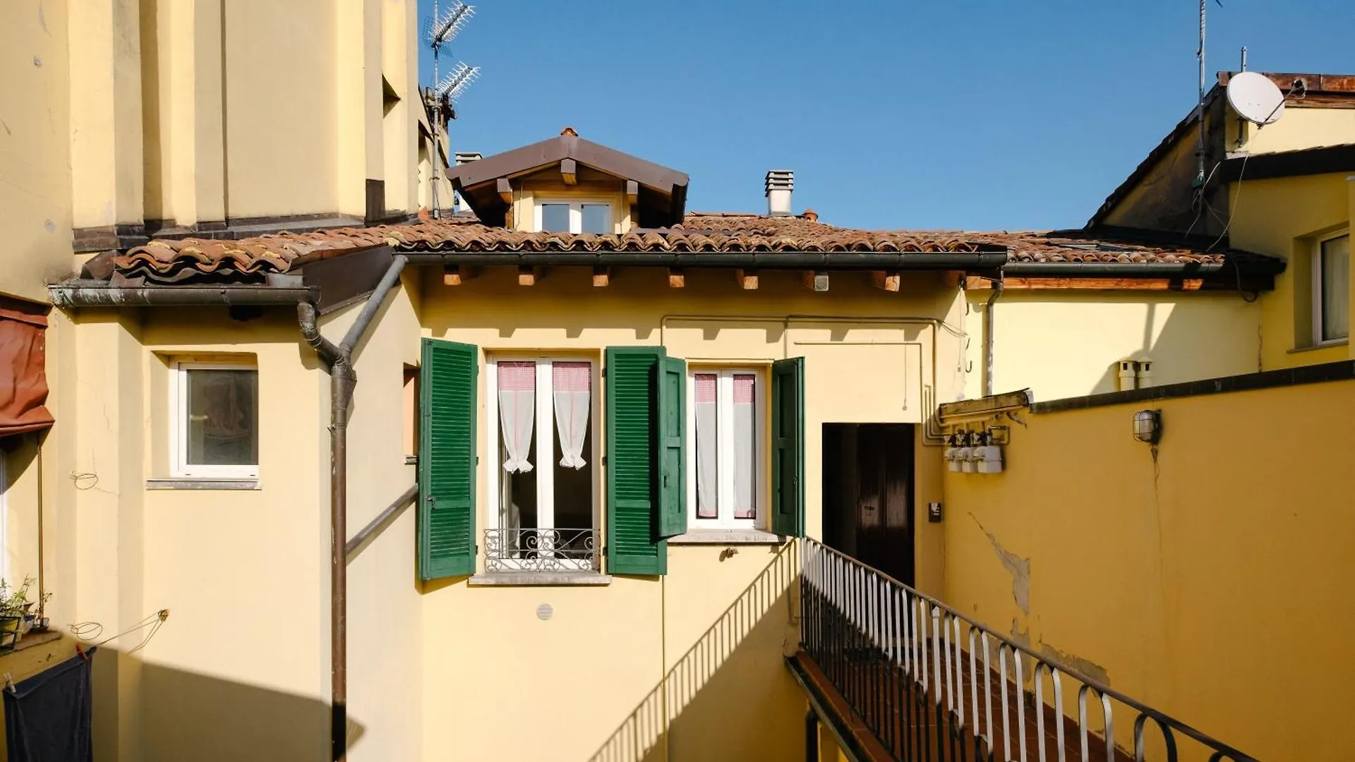 Attic In Historical Center Bologna Apartment